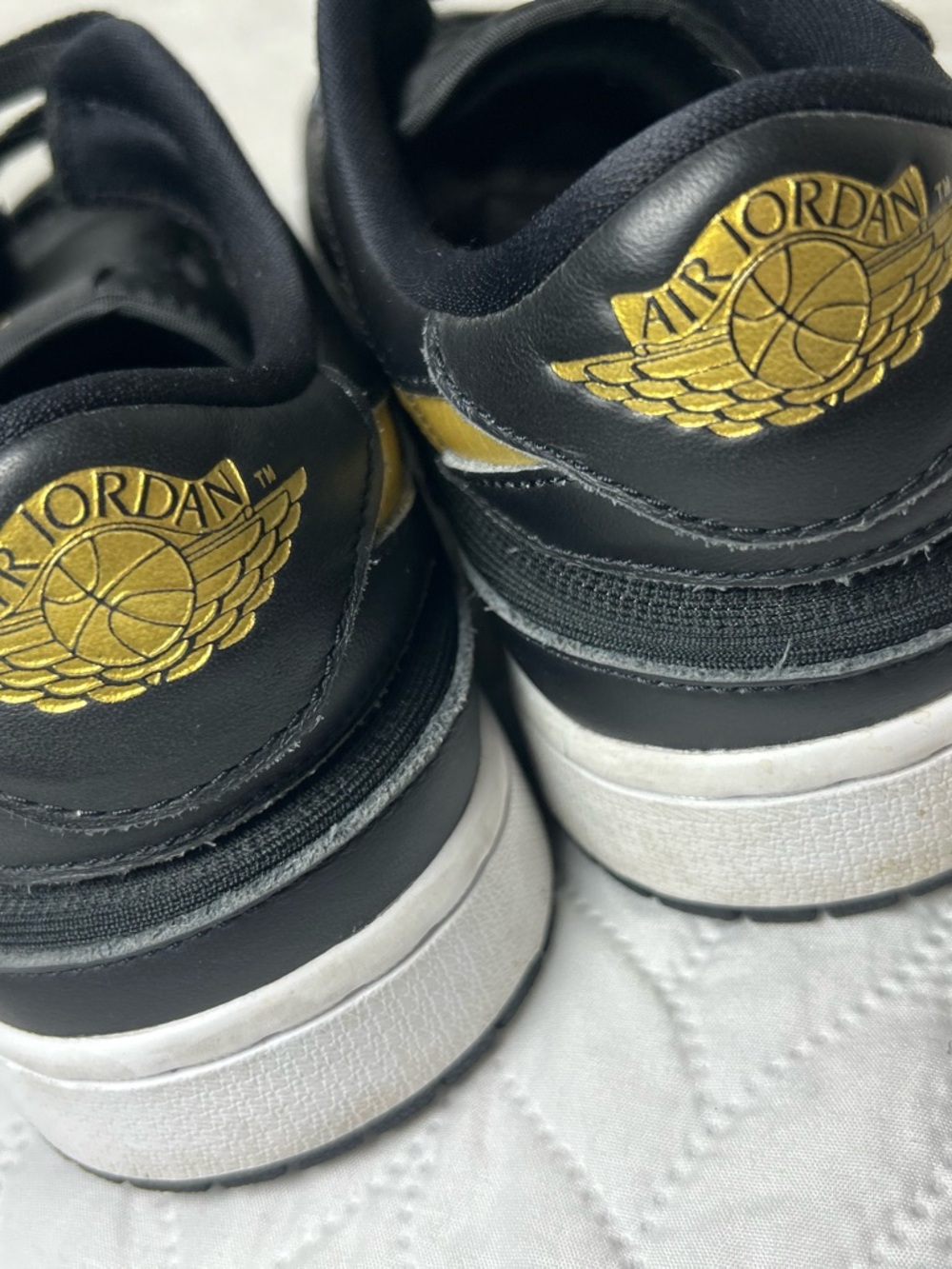 Air Jordan 1 Low FlyEase Black Metallic Gold DM1206-071 - Picture 3 of 9